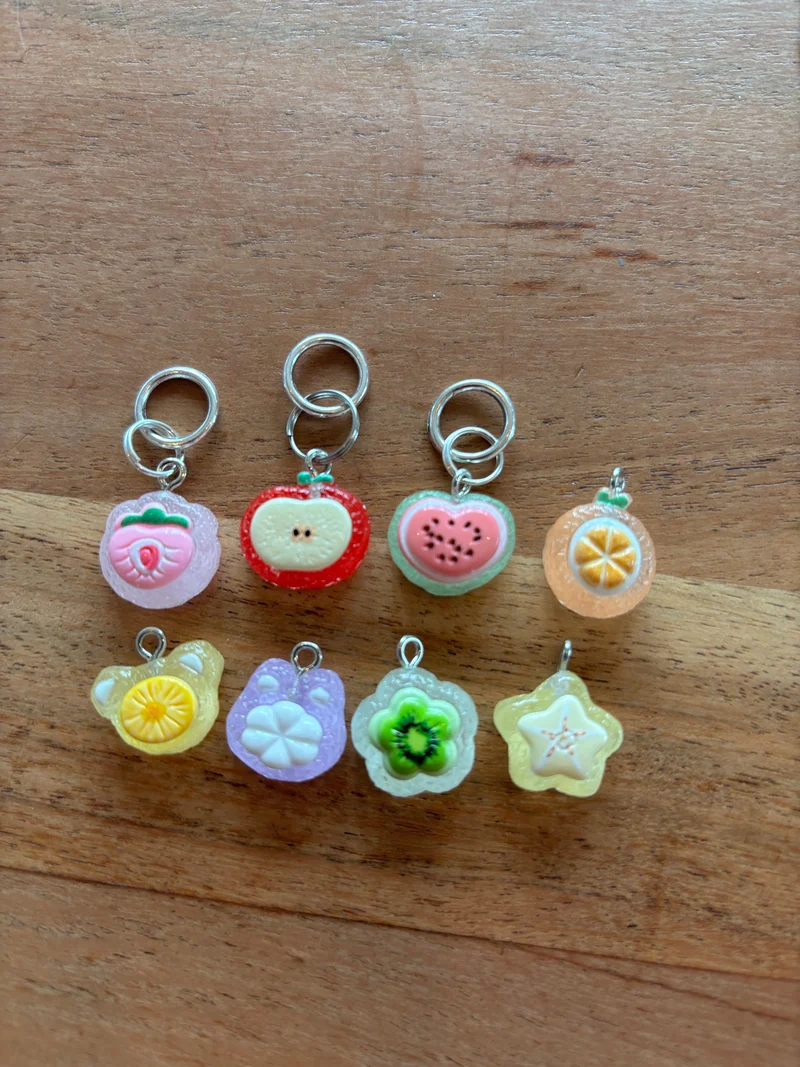 3 fruit mesh markers