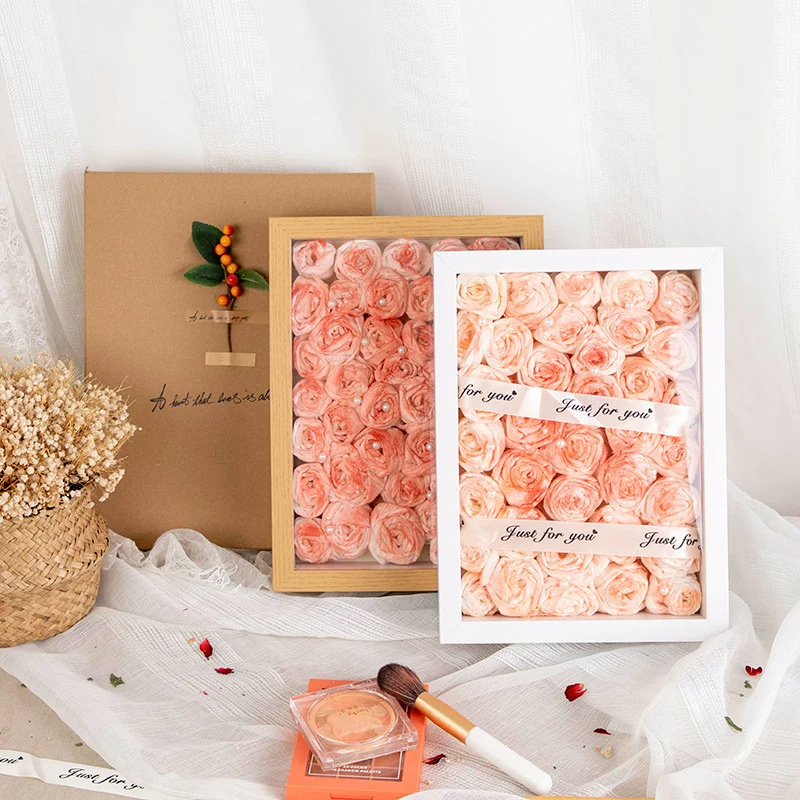 Dekorative Blumen Schattenbox