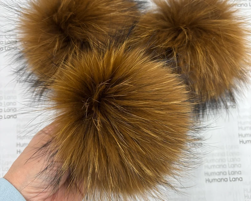 Acadia Brown Fur Pompom, 17-20cm
