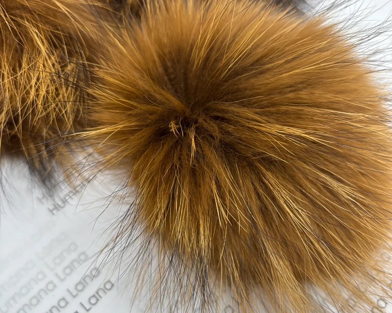Acadia Brown Fur Pompom, 17-20cm