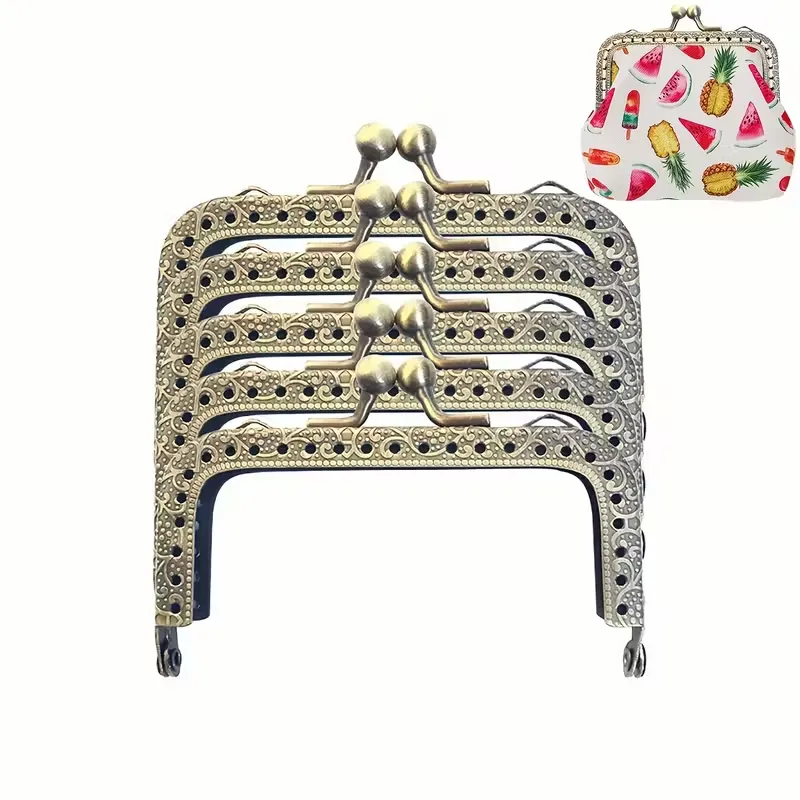 Coin purse holder measuring 8cm x 4cm