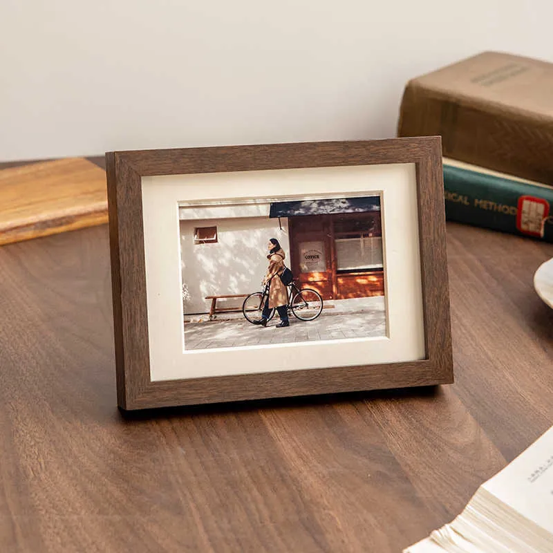 Eleganter Holz-Fotohalter für Zuhause