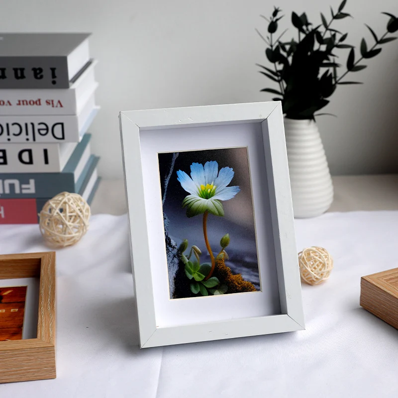 Eleganter Holzdisplayrahmen für die Wohnkultur