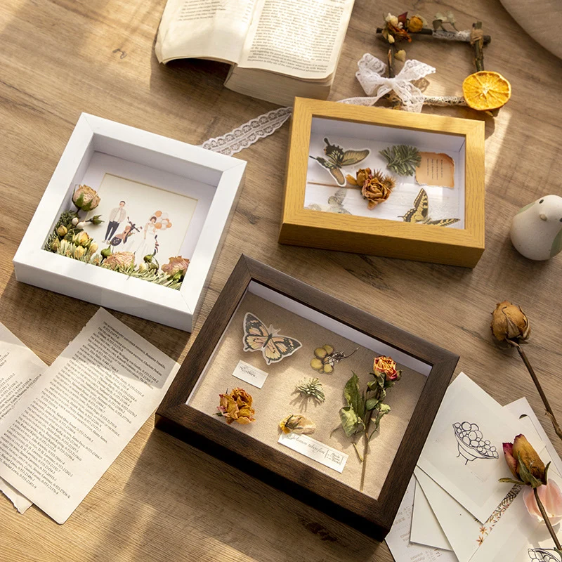 Elegante Erhaltene Florale Schattenbox Rahmen