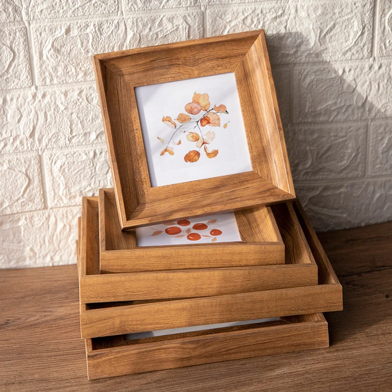 Eleganter artisanaler Holzdisplayrahmen