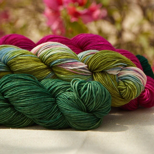 Viva yarns . Symphonie collection . Merino DK Extrafine