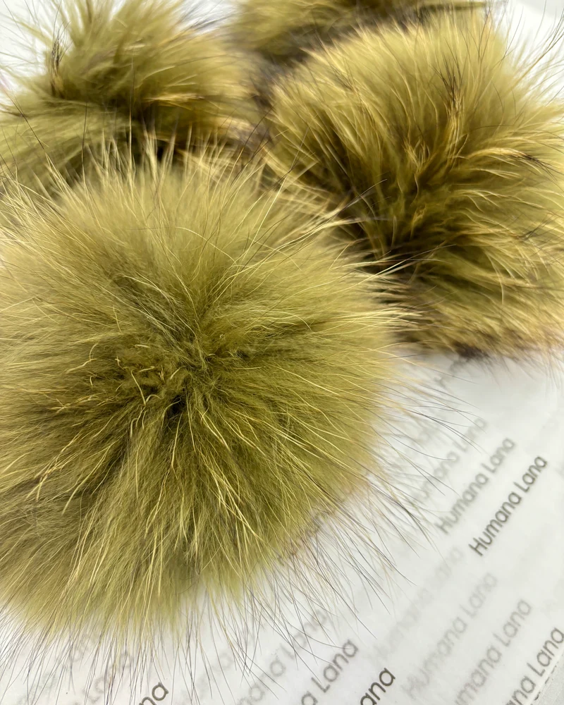 Army fur pompom, 17-20cm