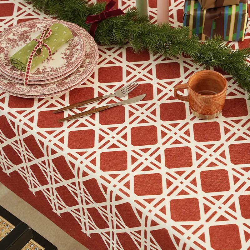 Jacquard-gewebte Tischdecke mit geometrischem Muster und wasserabweisender Oberfläche