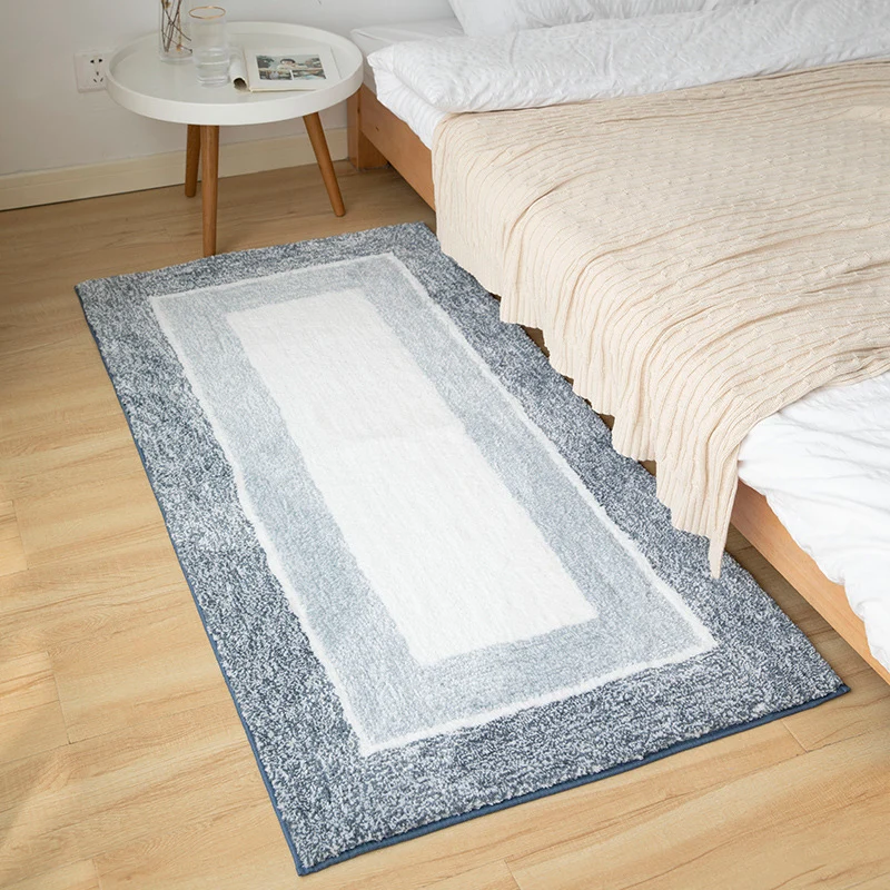 Weicher Badvorleger mit gestreifter Hochfloor-Oberfläche