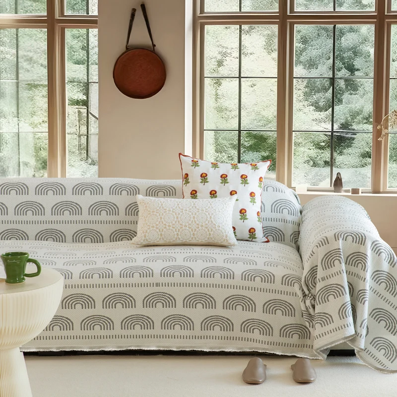 Waschbarer Sofa‑Überwurf mit geometrischem Jacquardmuster und rutschfester Unterseite