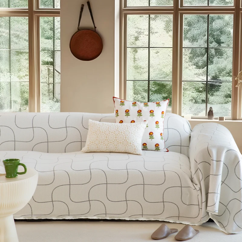 Waschbarer Sofa‑Überwurf mit geometrischem Jacquardmuster und rutschfester Unterseite