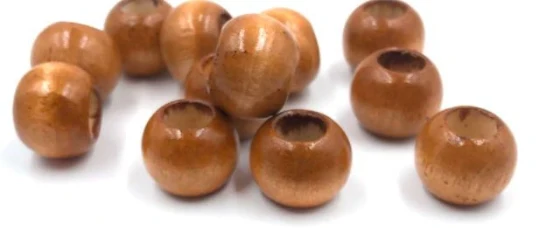 Varnished wooden beads 20 mm x 15 mm