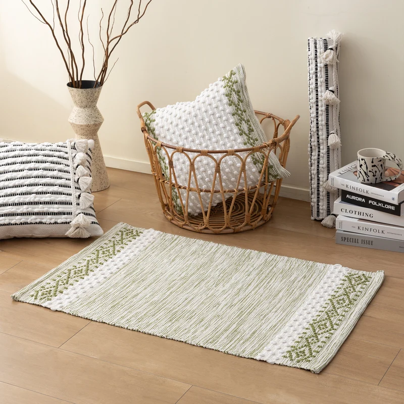 Handgewebter Läufer mit Quasten und feiner Streifenstruktur