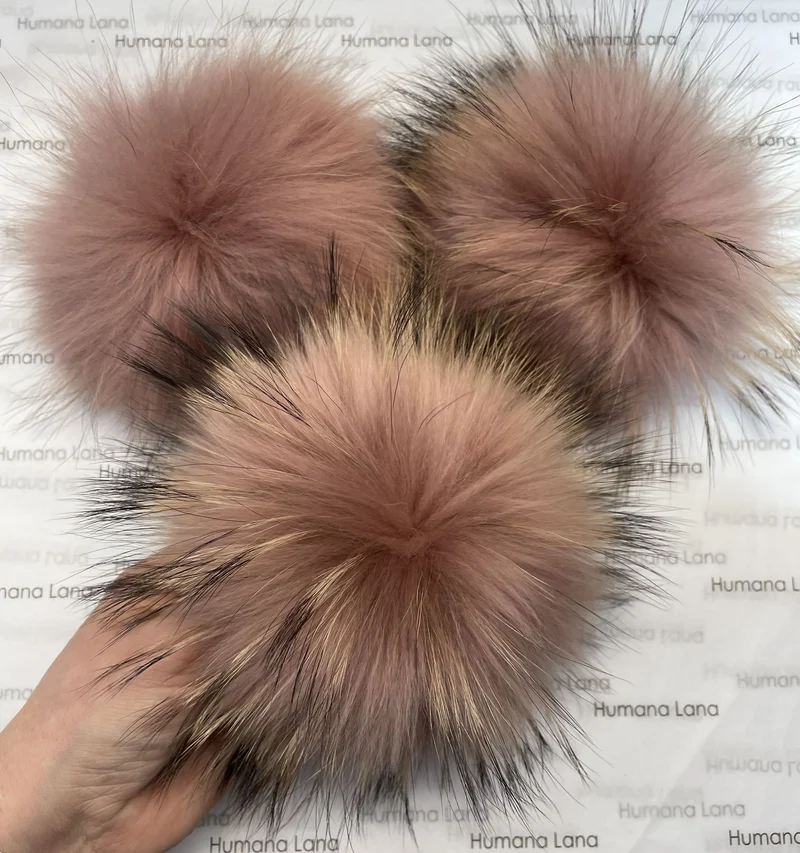 Desert rose fur pompom, 17-20cm