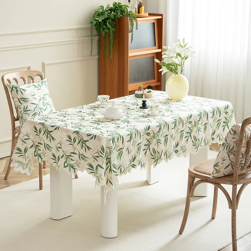 Rechteckige Tischdecke mit Olivenzweig‑Muster und gewelltem Saum