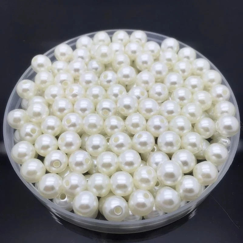 10 acrylic beads for sewing.