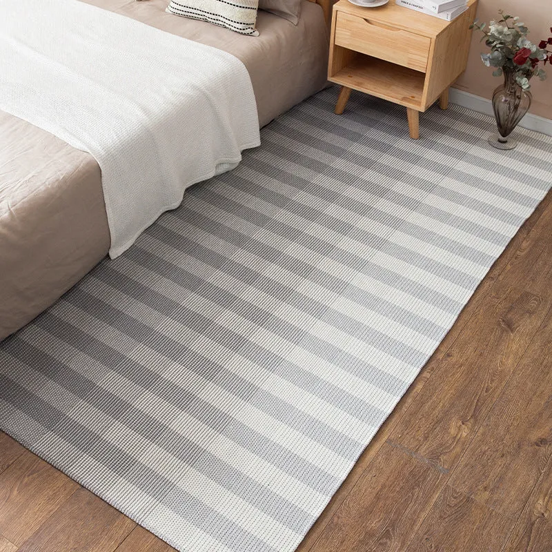 Flachgewebter Bodenteppich für Schlafzimmer und Wohnräume mit gestreifter Struktur und niedriger Flor