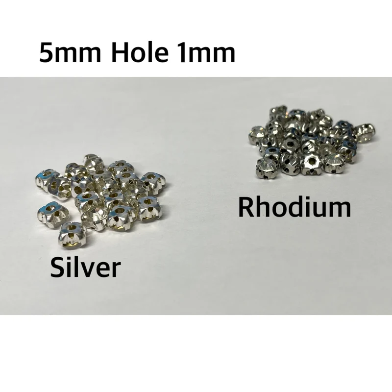 10 acrylic rhinestones to sew on.