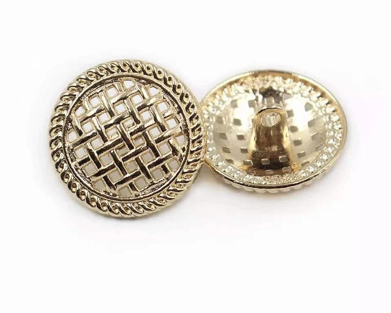 2 round metal buttons 22mm