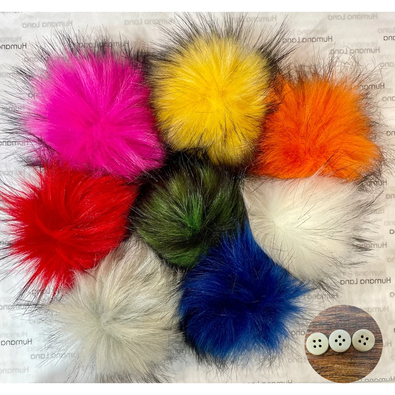 Faux fur pompom 13-14cm (1000-wooden buttons)