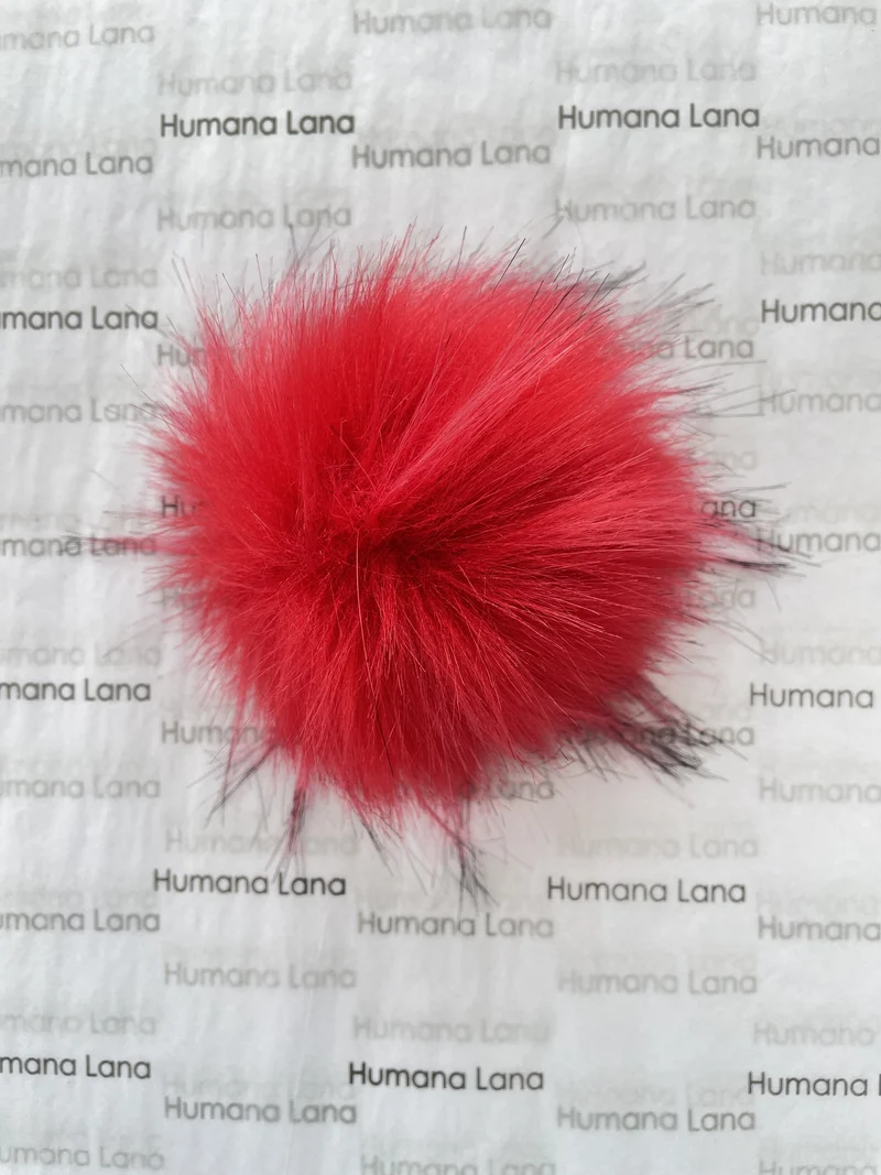 Faux fur pompom 13-14cm (1000-wooden buttons)