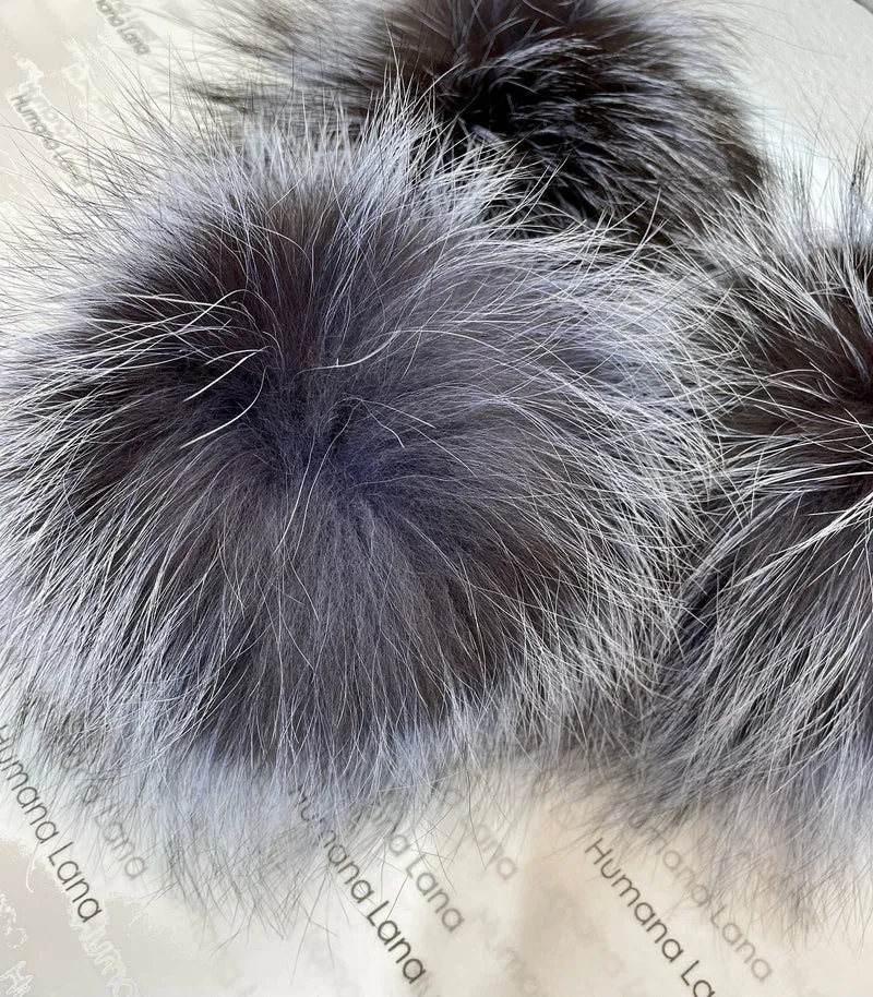 Blue frost fox fur pompom, 17-20 cm