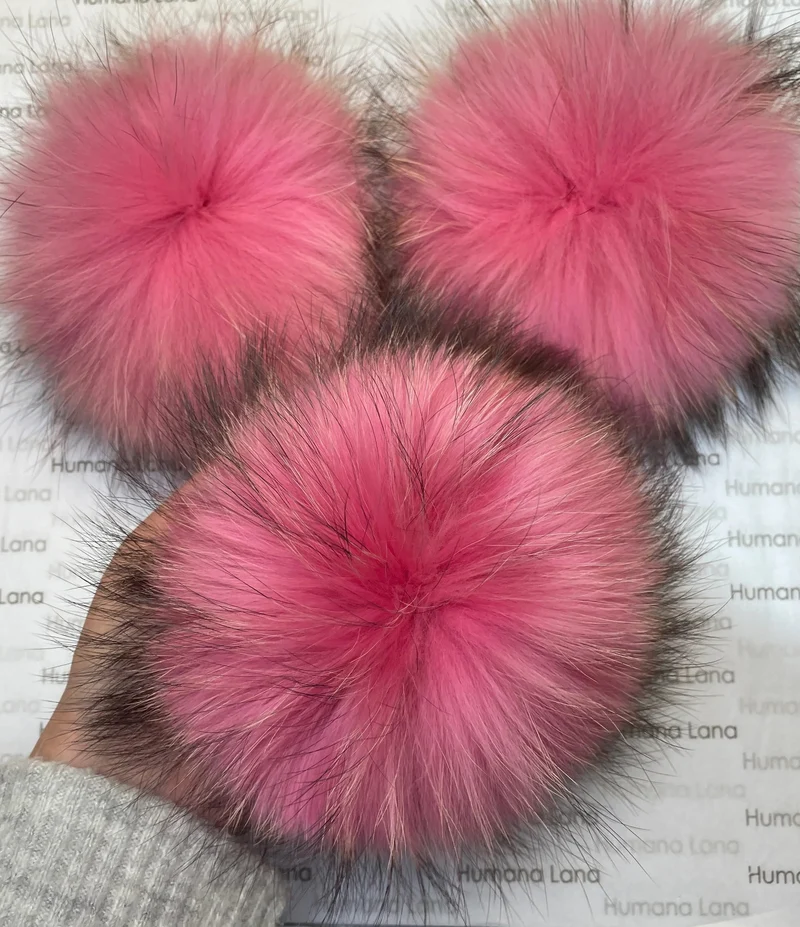 Baby pink fur pompom with dark tips, 17-20cm