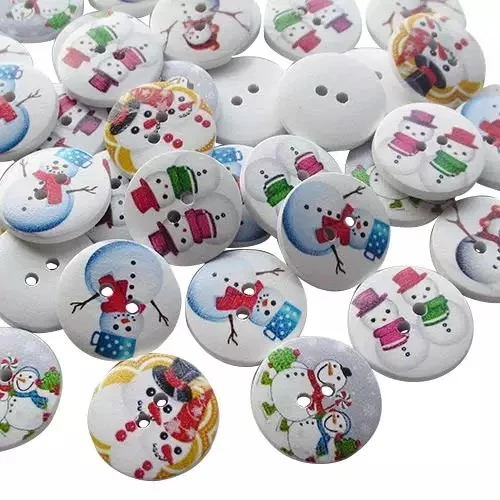 5 wooden Christmas buttons with 2 holes (20mm)