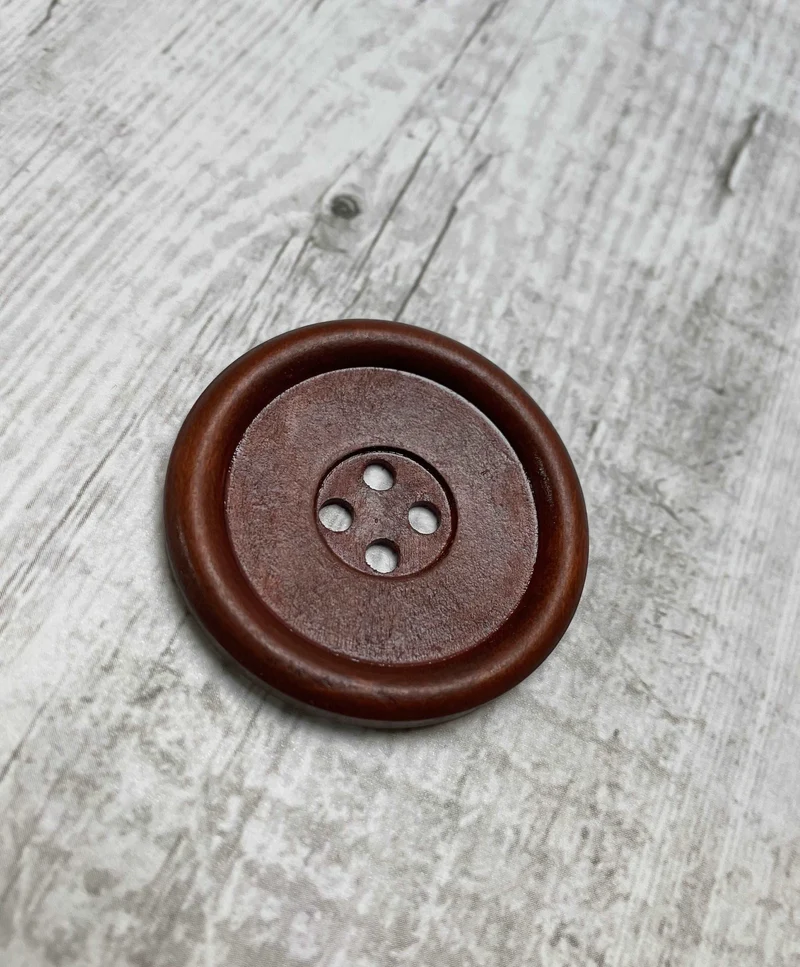 40mm wooden button (sold in pack of 3)