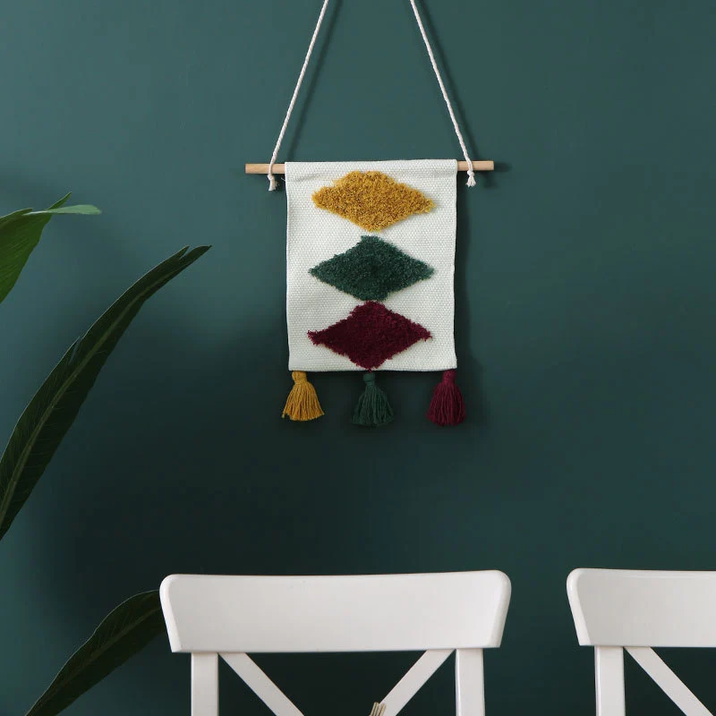Mini-Wandteppich-Set im Boho‑Stil mit Relief‑Tufting und Holzstabhalterung