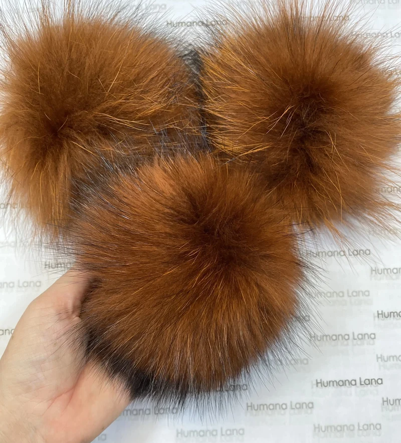 Reddish-brown fur pompom, 17-20cm