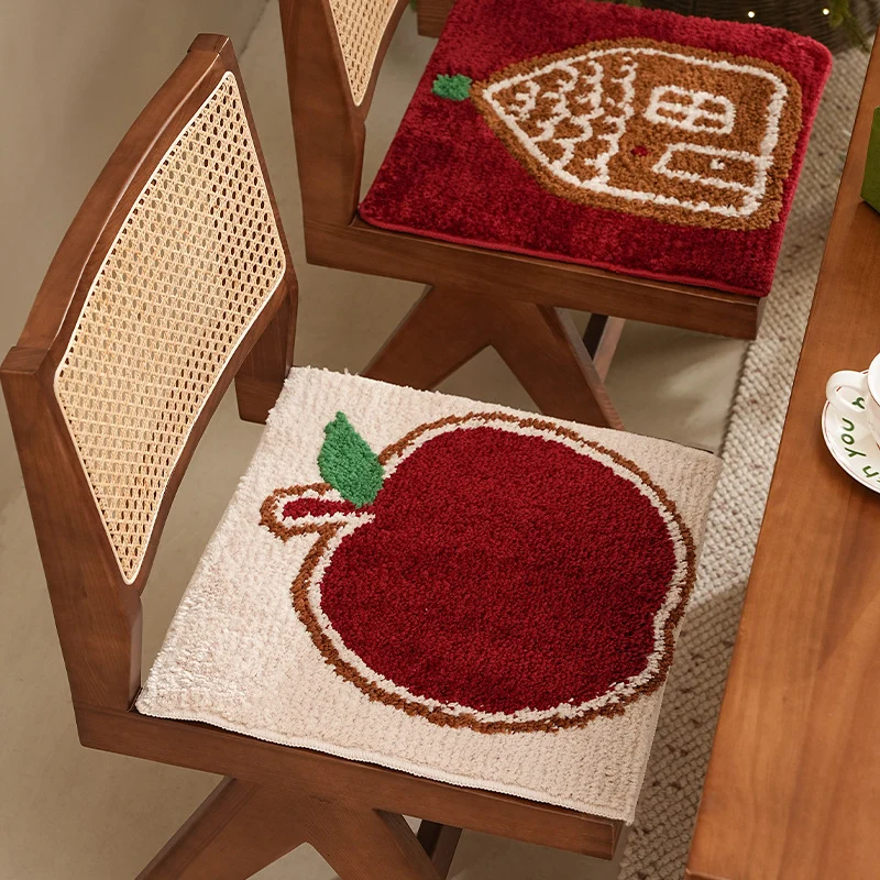 Kleiner weicher Weihnachts-Sitzauflagen- und Deko-Teppich mit Lebkuchenhaus-Motiv