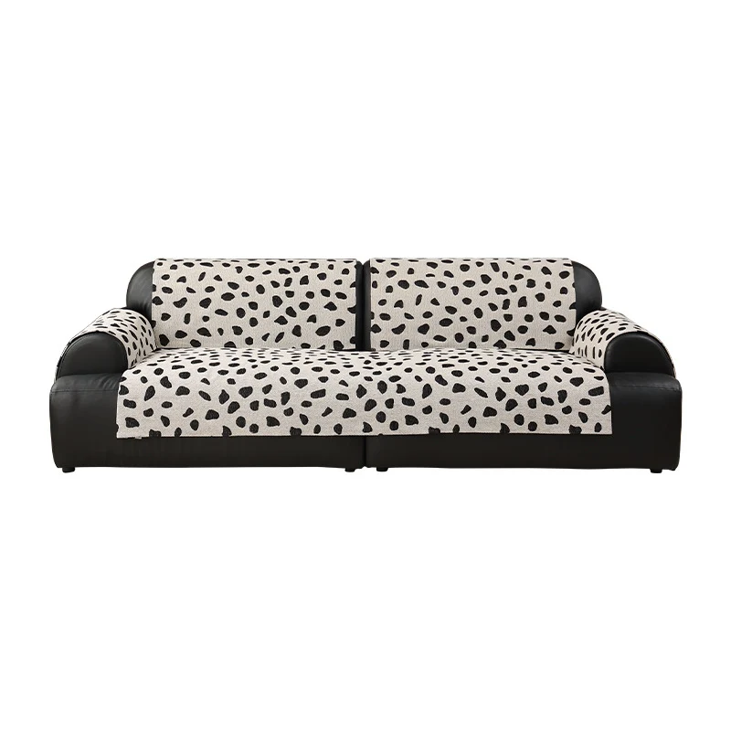 Sofa-Schutzbezug-Set mit rutschfester Unterseite und Dalmatiner-Muster