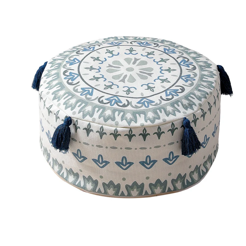 Runder gepolsterter Sitzpouf mit ethnischem Jacquardmuster und robustem Canvasbezug