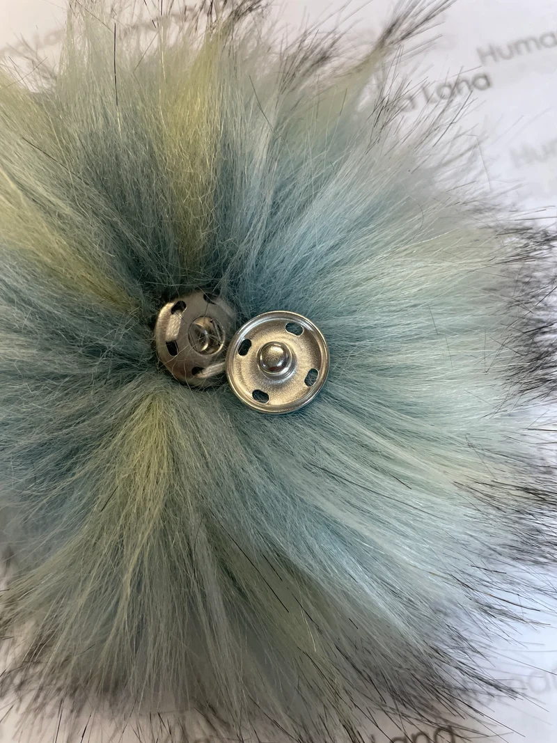Faux fur pompom 16-17cm (1003)