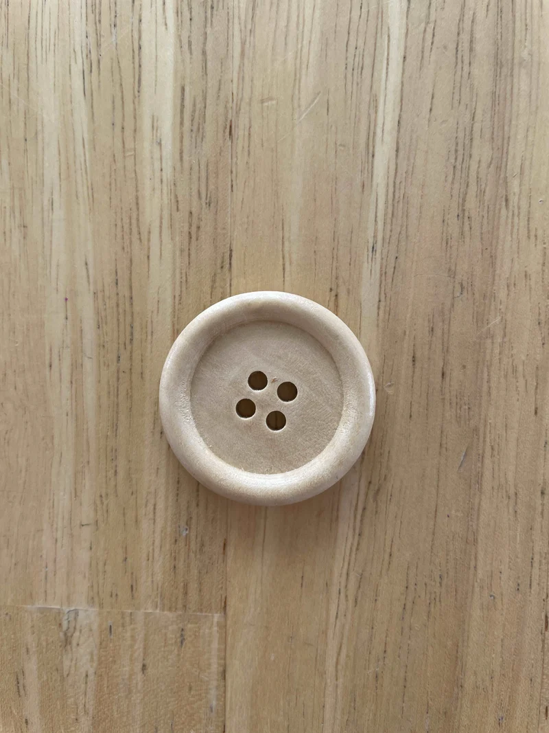 Wooden button (30mm)