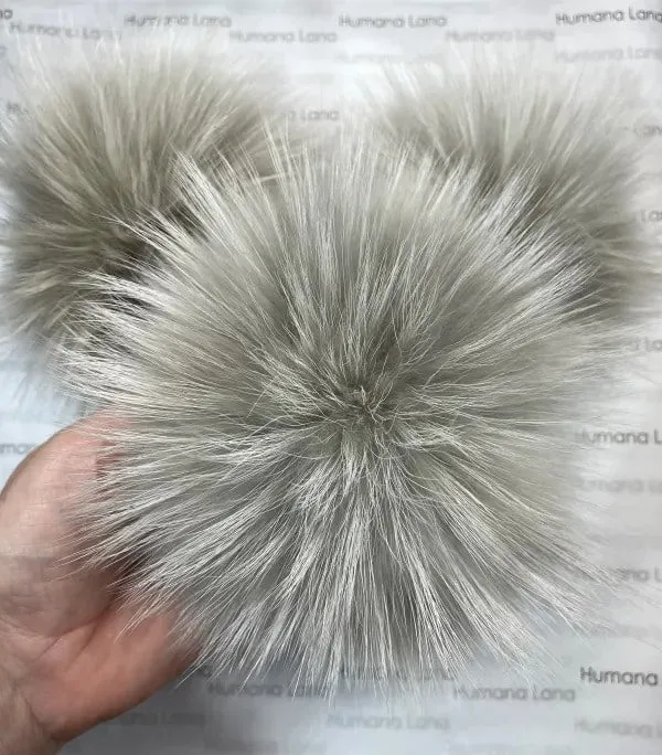 Grey fur pompom, 17-20 cm