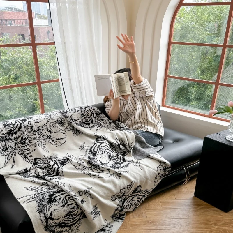 Premium Floral Koala Print Wurfdecke