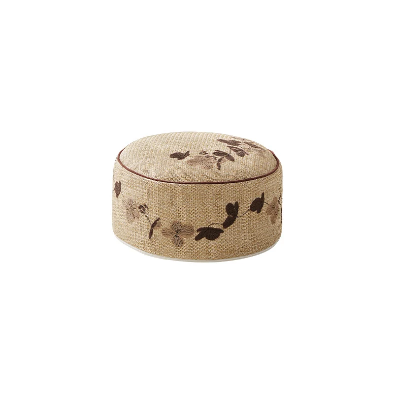 Bodensitzpouf in Blütenform mit kuscheliger Teddy‑Fleece‑Oberfläche und abnehmbarem Bezug