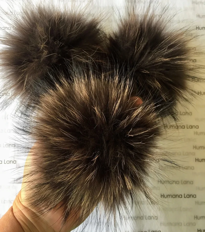 Coffee-colored fur pompom, 17-20cm
