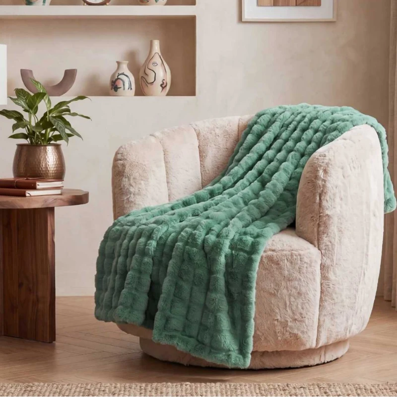Strukturierte Plüschdecke