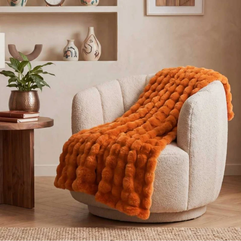 Strukturierte Plüschdecke