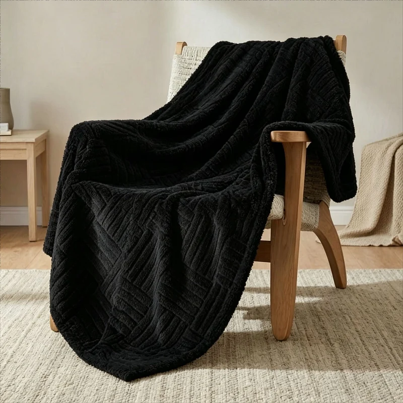 Strukturierte Fleece-Wurfdecke