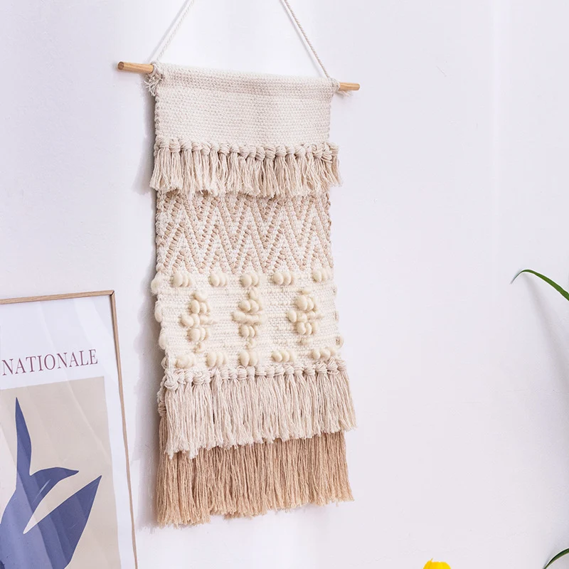 Handgewebter Wandbehang im Boho-Stil mit Quasten und geometrischer Struktur