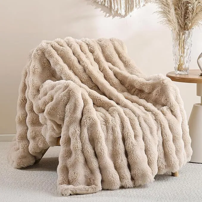 Plüsch-Faux-Fur-Wurfdecke