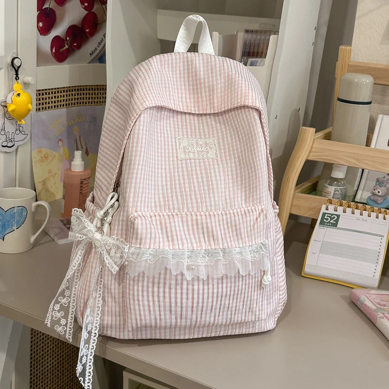 Charmantes gestreiftes Rucksack mit Spitzenbesatz Karnz