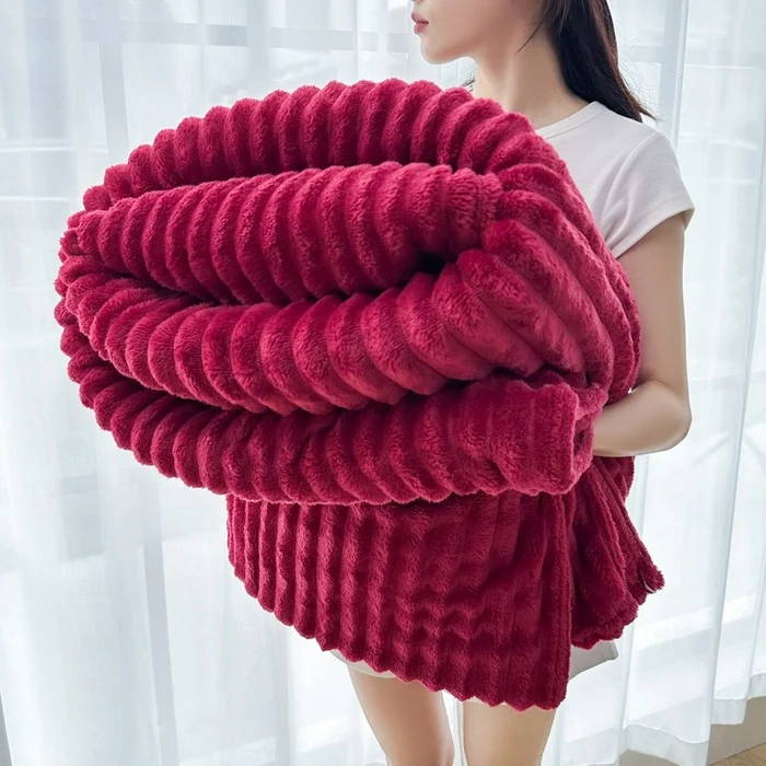 Plüsch Ribbed Wurfdecke