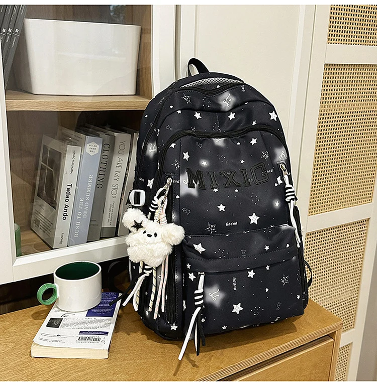 Trendige Illustrierte Grafik Rucksack Karnz