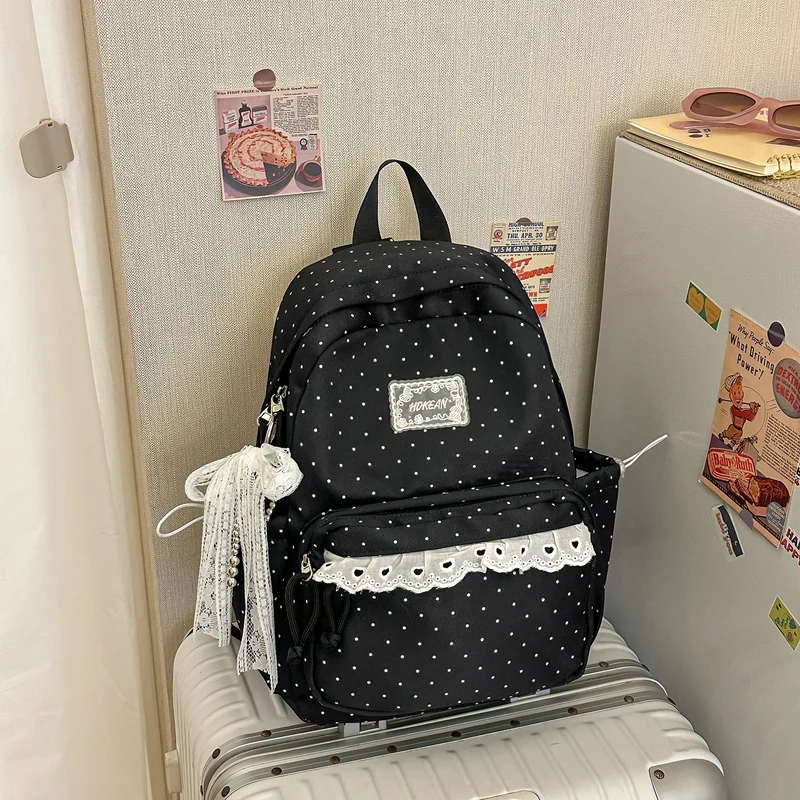 Charmanter gepunkteter Rucksack Karnz