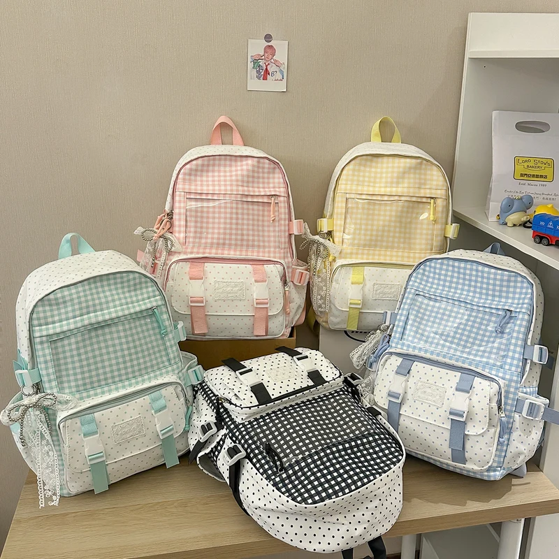 Charmanter Karierter Rucksack Karnz